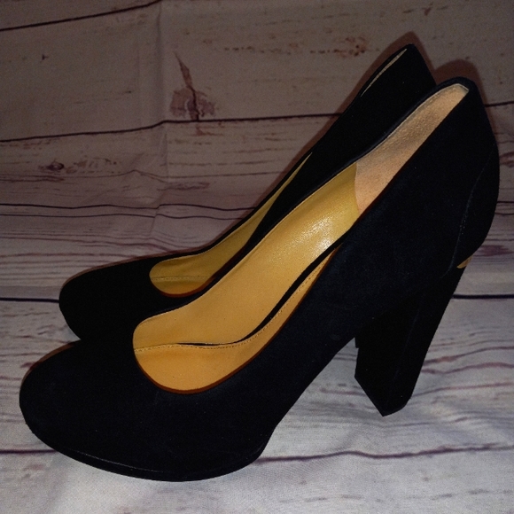 Michael Michael Kors Black Chunky Platform Heels - Picture 2 of 7